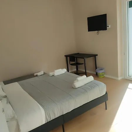 Pensjonat Tiburtinastay 4*