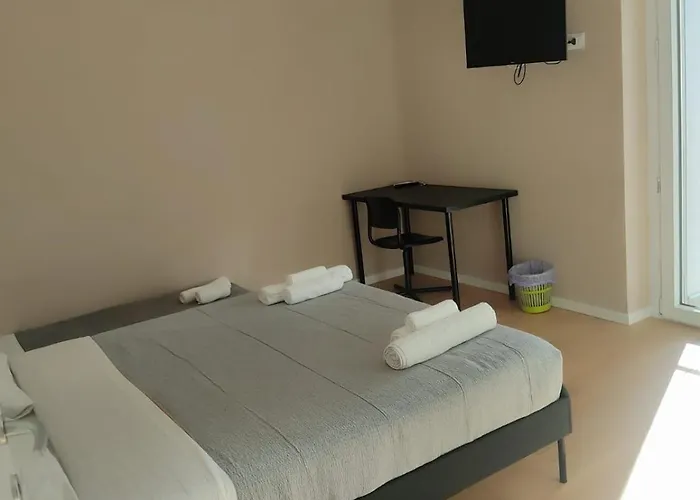 ゲストハウス Tiburtinastay 4*